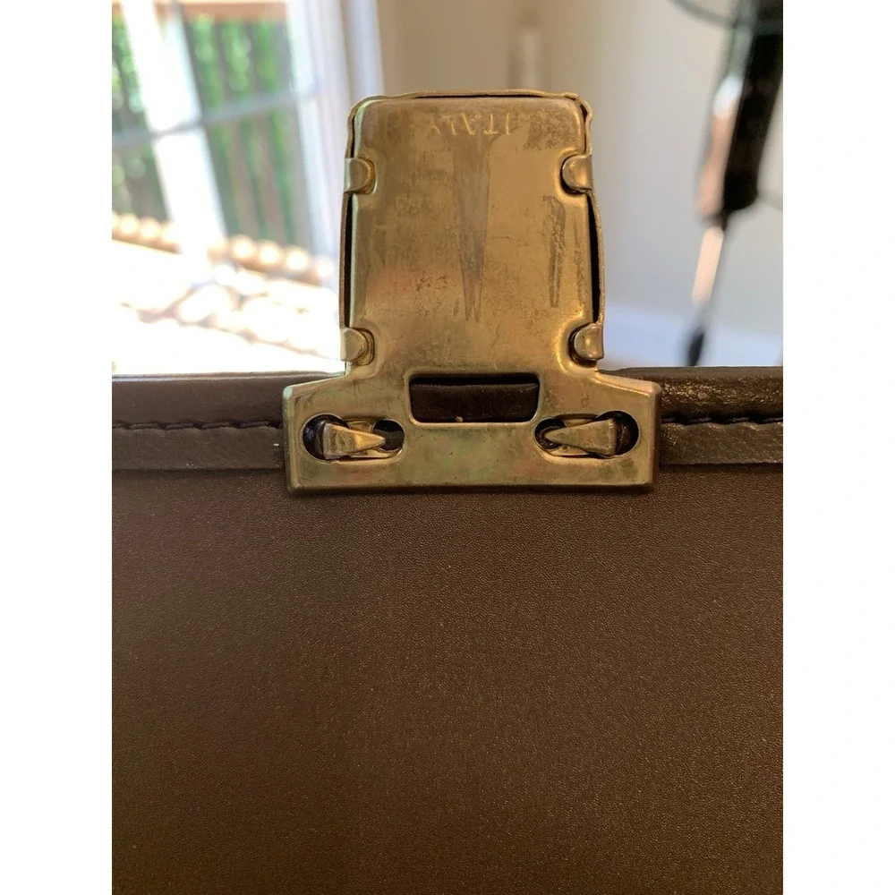 Vintage Leather Briefcase/Attache, Dark Brown, Made In Canada, Ariet Hardware - Picture 10 of 11